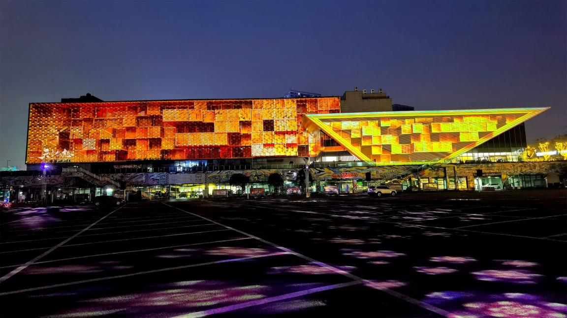 寸灘國(guó)際絲路花街建筑光影秀于7月1日開(kāi)街上演啦！(圖5)