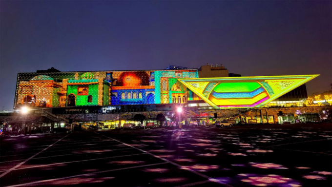 寸灘國(guó)際絲路花街建筑光影秀于7月1日開(kāi)街上演啦！(圖12)